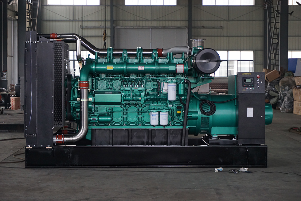 YC6C1020-D31玉柴700KW柴油發(fā)電機(jī)組報(bào)價(jià)