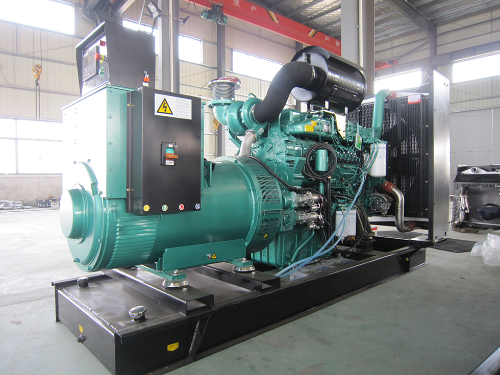 YC6TD780L-D20玉柴500KW柴油發(fā)電機組報價
