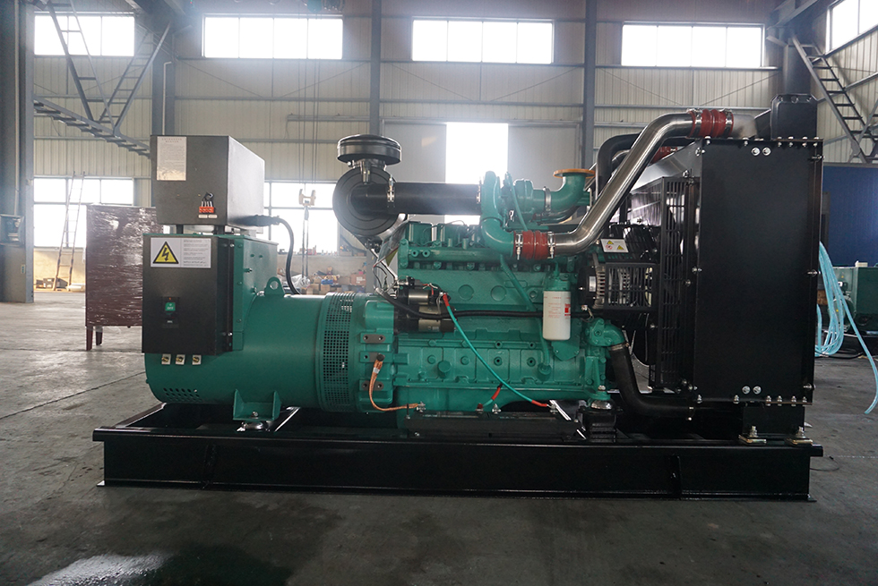 6BTAA5.9-G12東風(fēng)康明斯動力配套120KW柴油發(fā)電機(jī)組報(bào)價(jià)