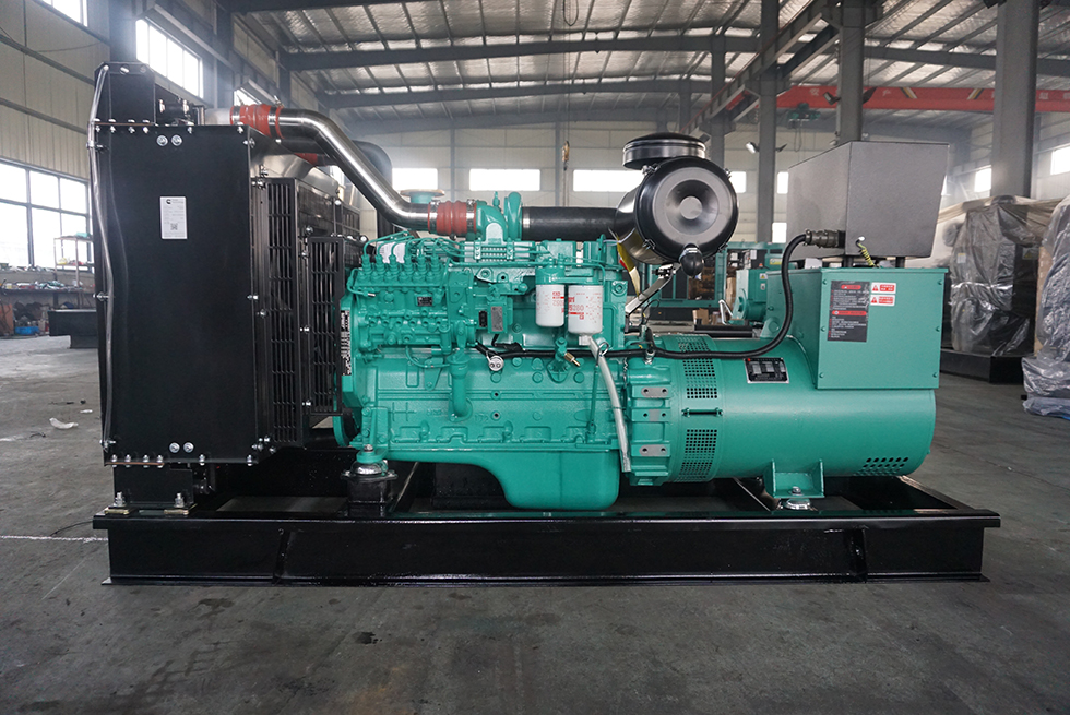 6BTAA5.9-G12東風(fēng)康明斯動力配套120KW柴油發(fā)電機(jī)組報(bào)價(jià)