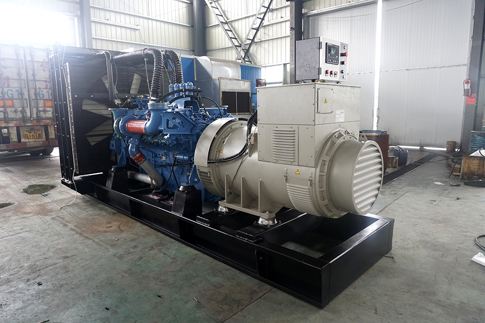 20V4000G63進(jìn)口奔馳2500KW柴油發(fā)電機(jī)組報價